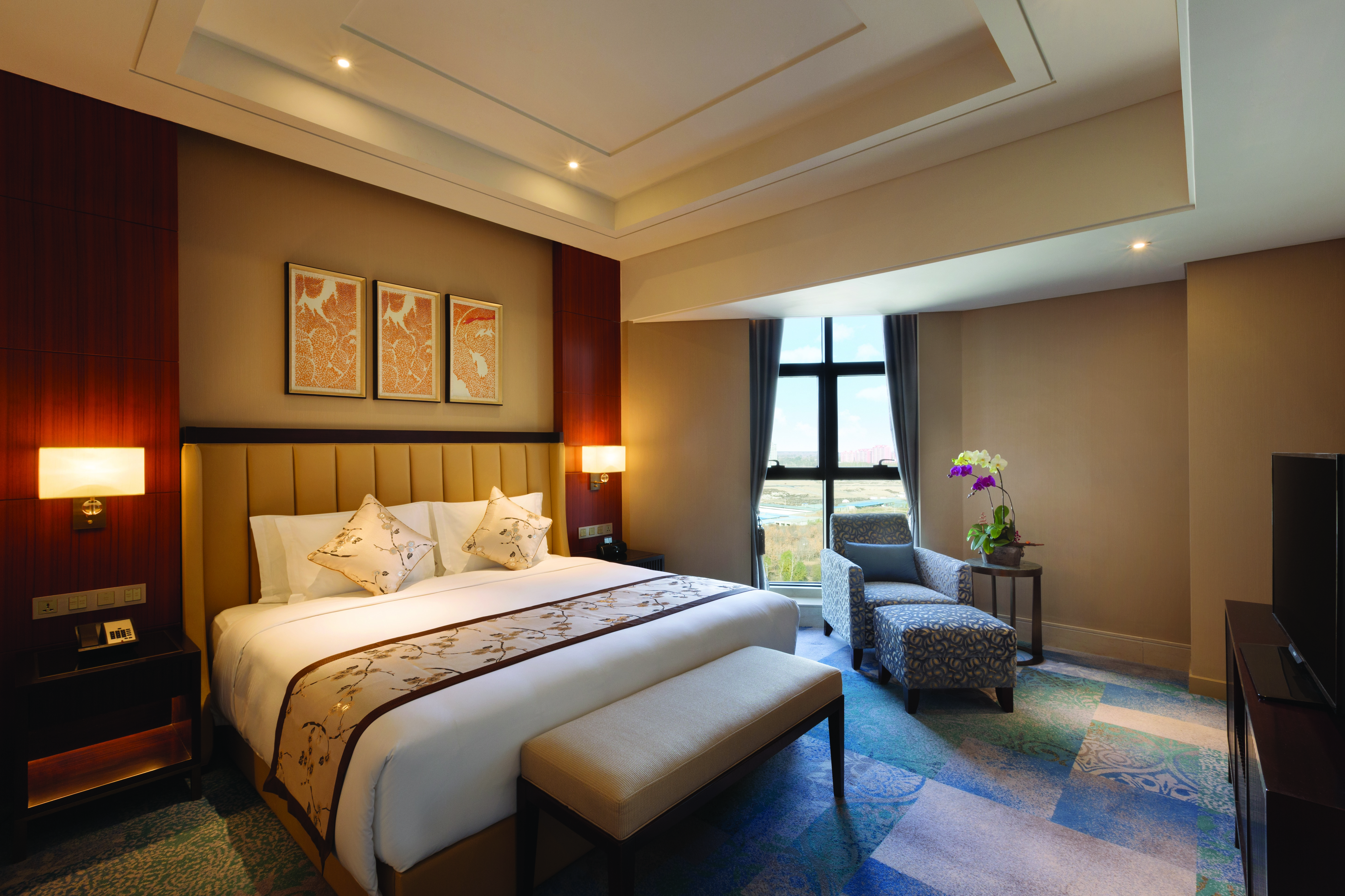 Guest room at the Wyndham Urumqi North in Wujiaqu, Other than US/Canada